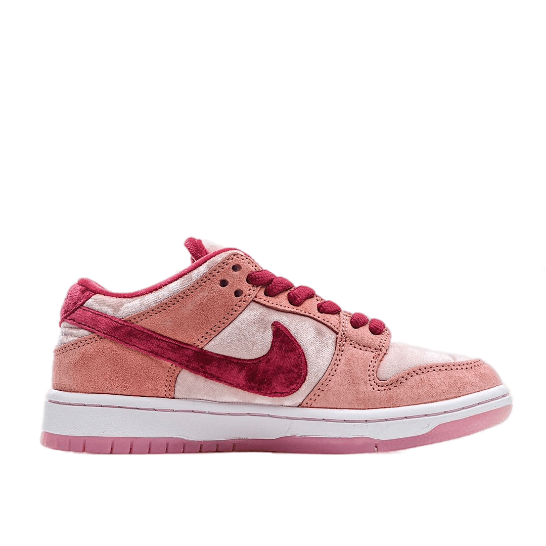 Nike SB Dunk Low StrangeLove